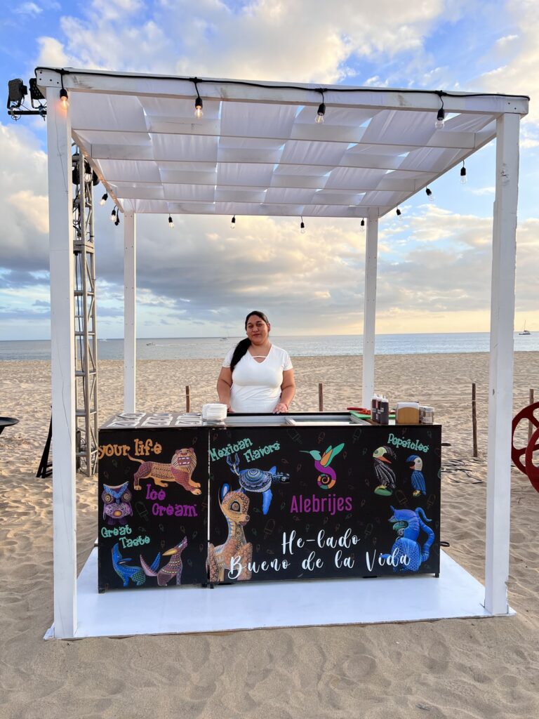 EVENTO PLAYA ALEBRIJES